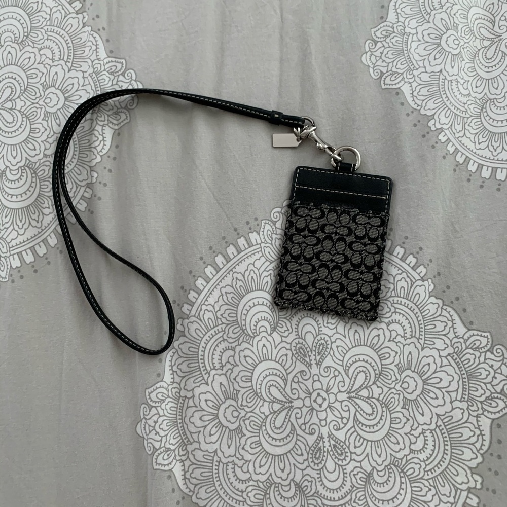 Coach ID holder
